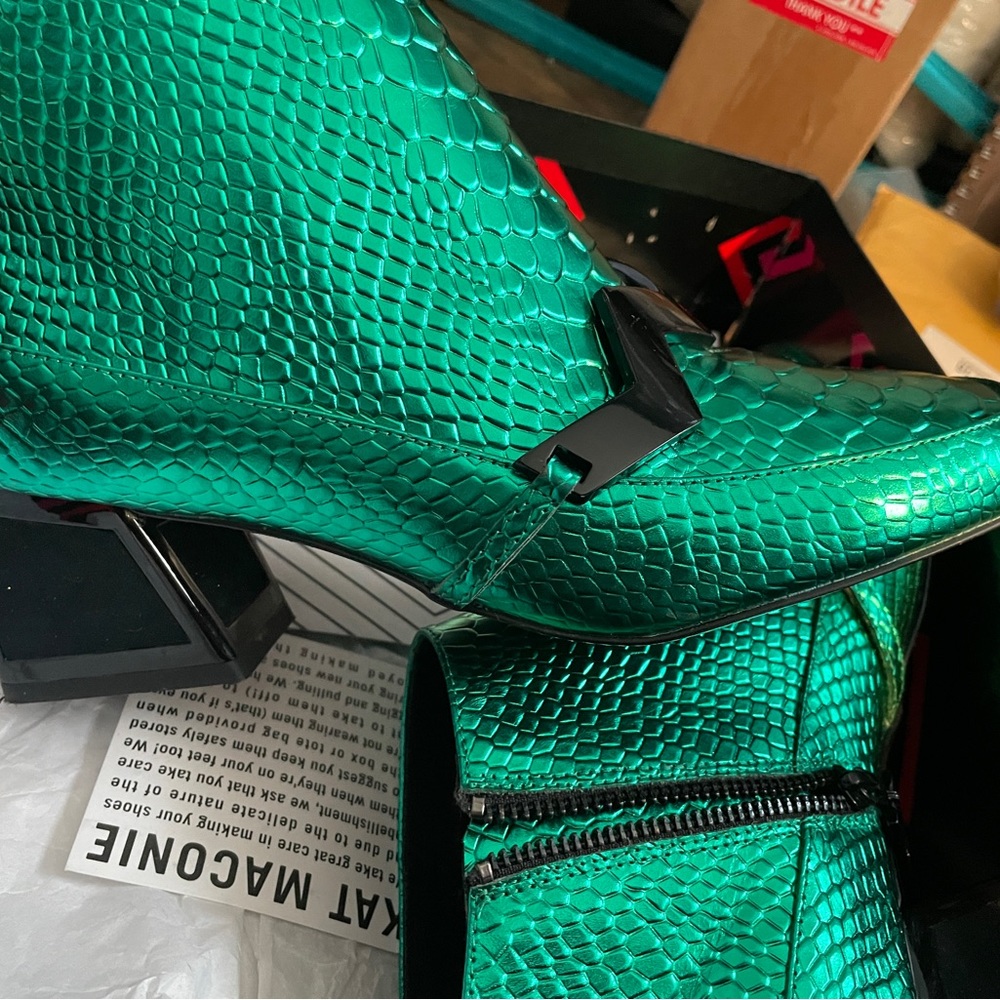 Kat Maconie Green Metallic Boots 9 US.